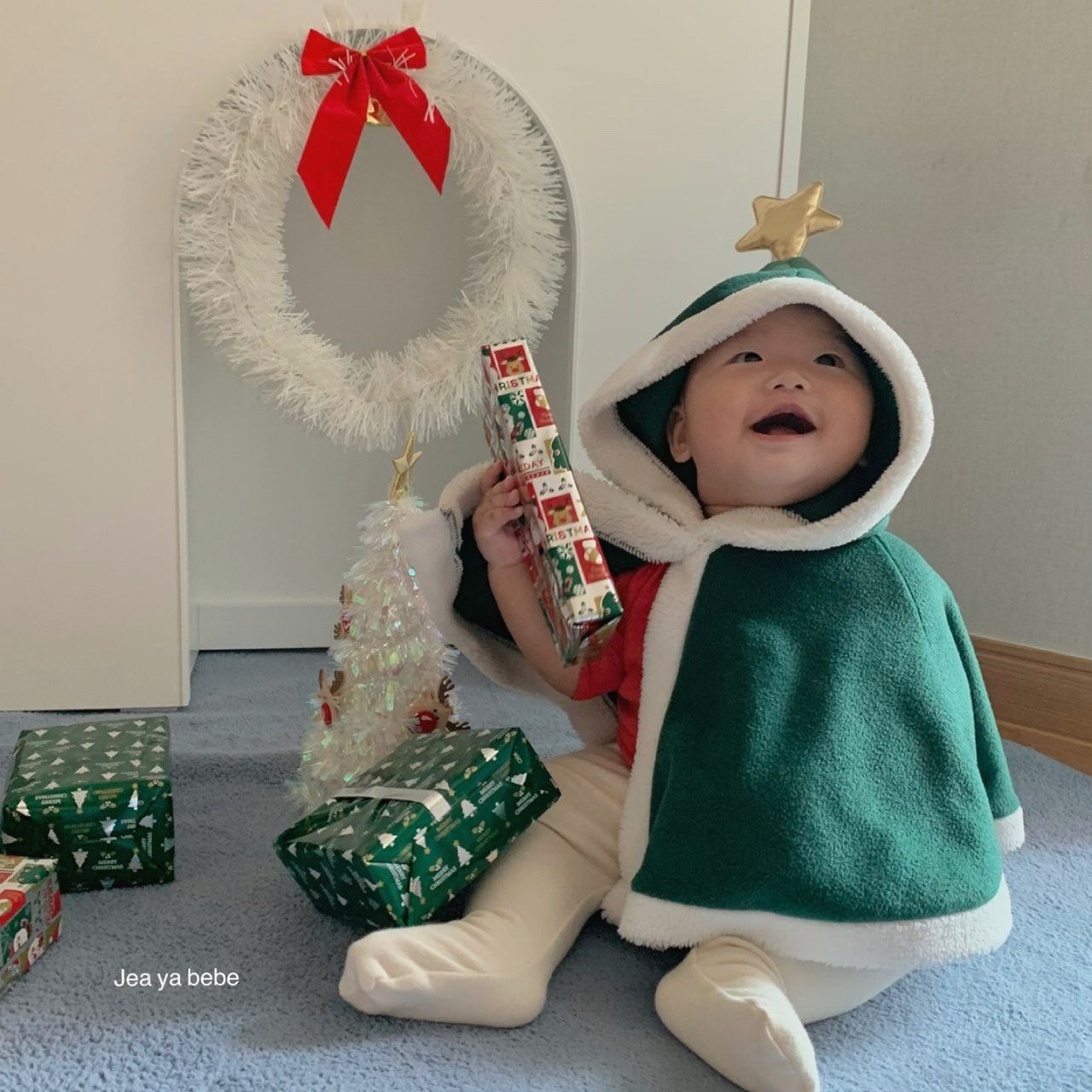 [PRE-ORDER] Merry Cape