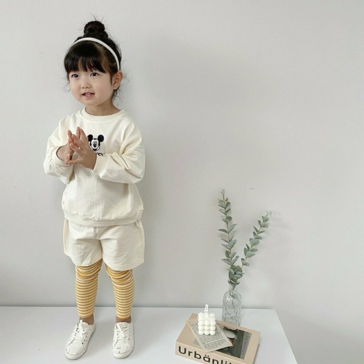 [PRE-ORDER] Mickey Embroidery Top Bottom Set
