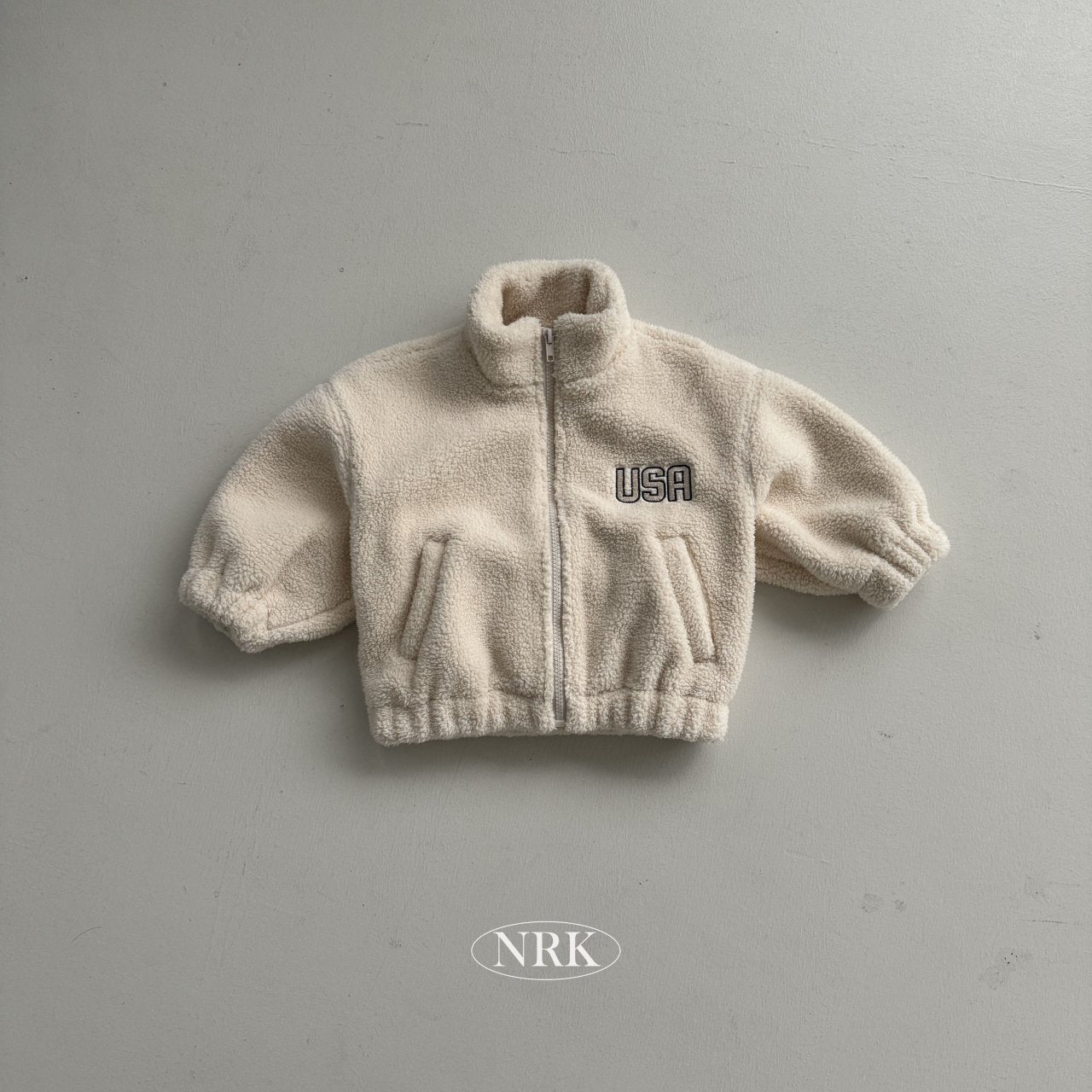 [PRE-ORDER] Bear Zip-Up Jacket