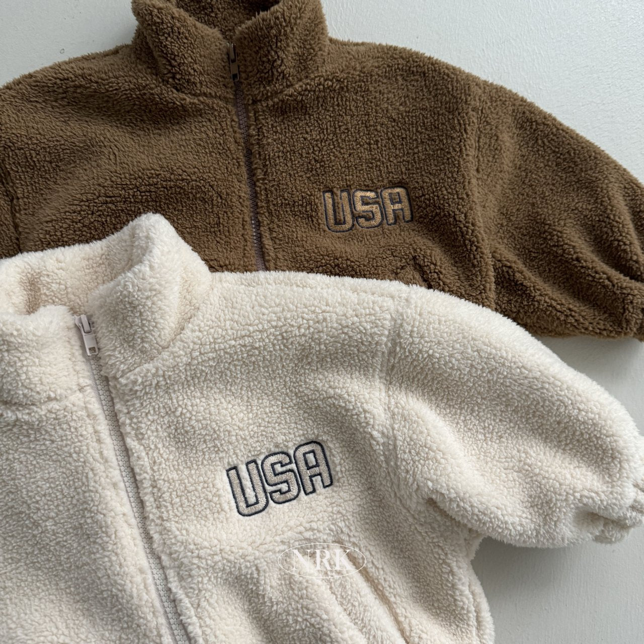 [PRE-ORDER] Bear Zip-Up Jacket