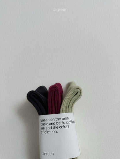 [PRE-ORDER] Point Knee Socks Set