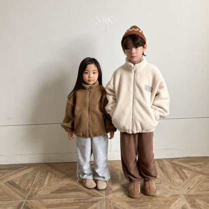 [PRE-ORDER] Bear Zip-Up Jacket