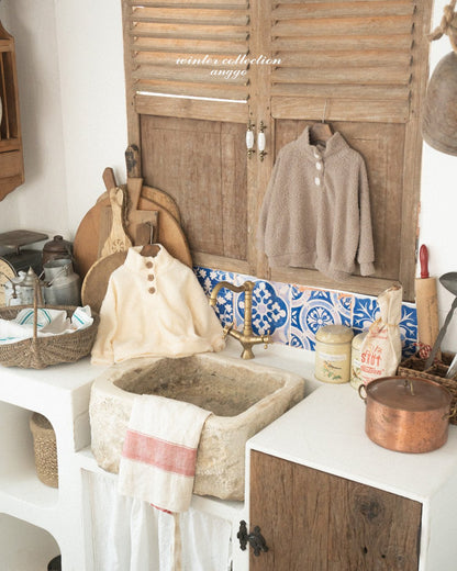 [PRE-ORDER] Heavy Cream Sweatshirts