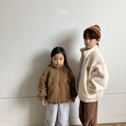 [PRE-ORDER] Bear Zip-Up Jacket