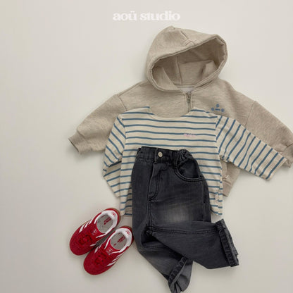 [PRE-ORDER] Aka Hoodie Jacket