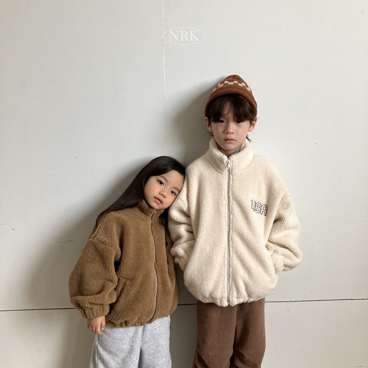 [PRE-ORDER] Bear Zip-Up Jacket