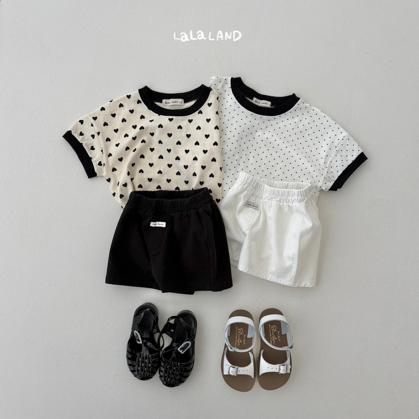 [PRE-ORDER] Heart Dot T-Shirts