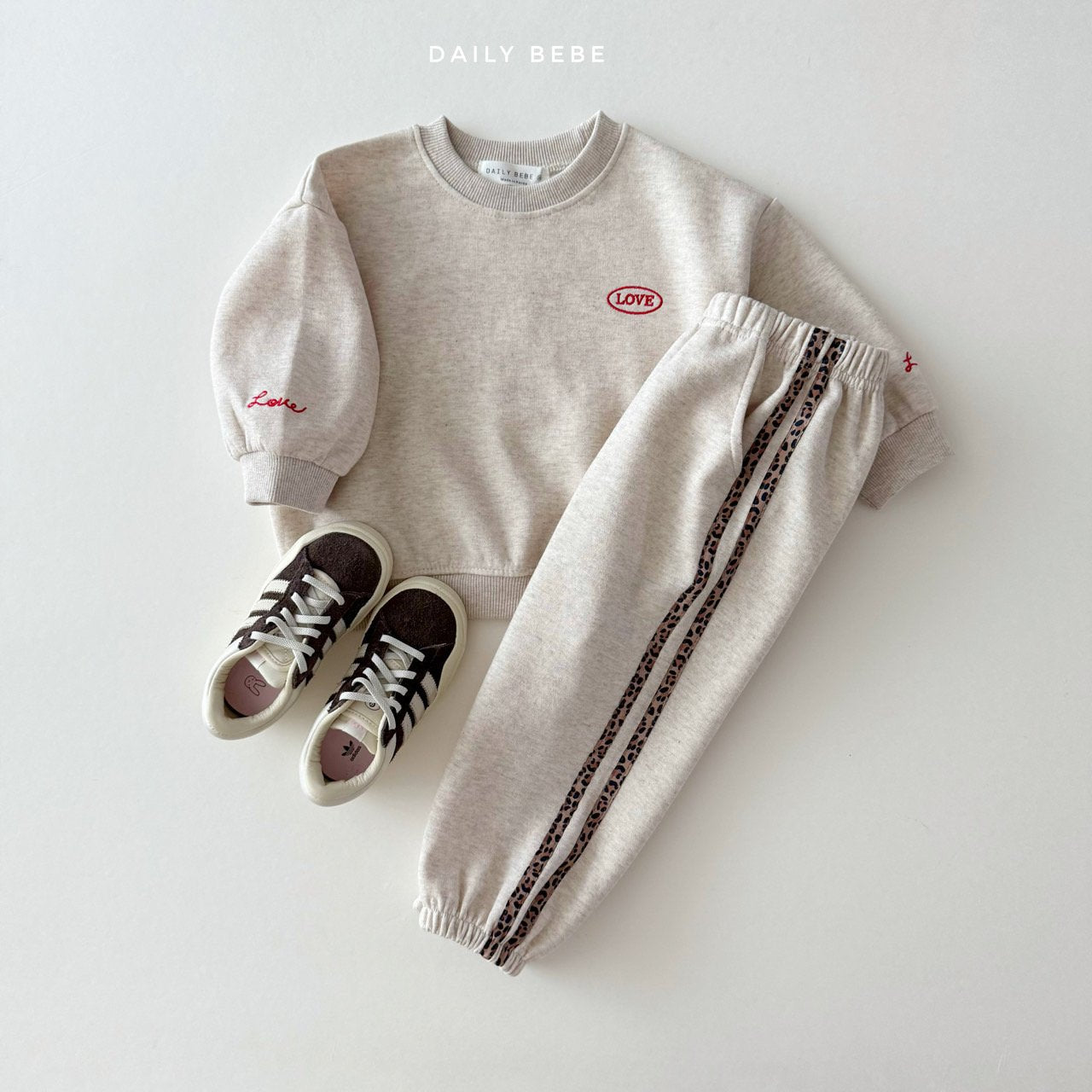 [PRE-ORDER] Love Point Sweatshirts
