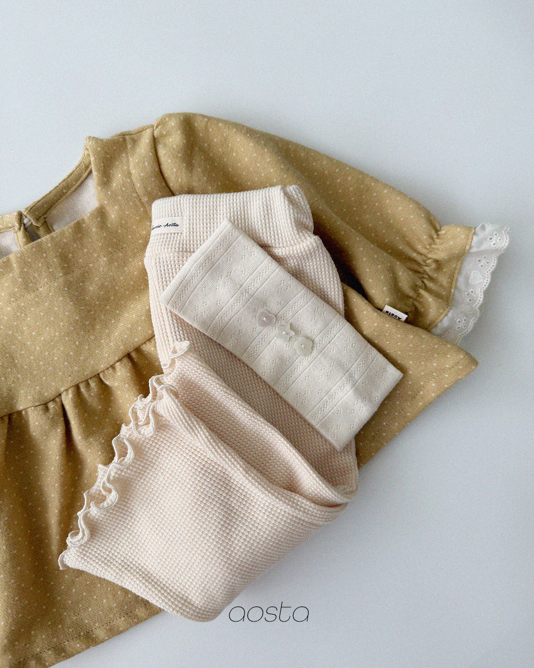 [PRE-ORDER] Milk Dot Blouse