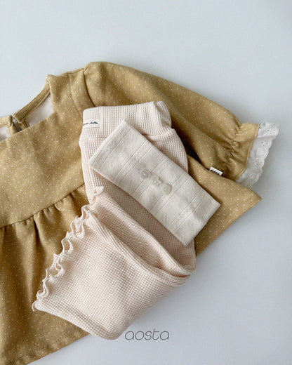 [PRE-ORDER] Milk Dot Blouse