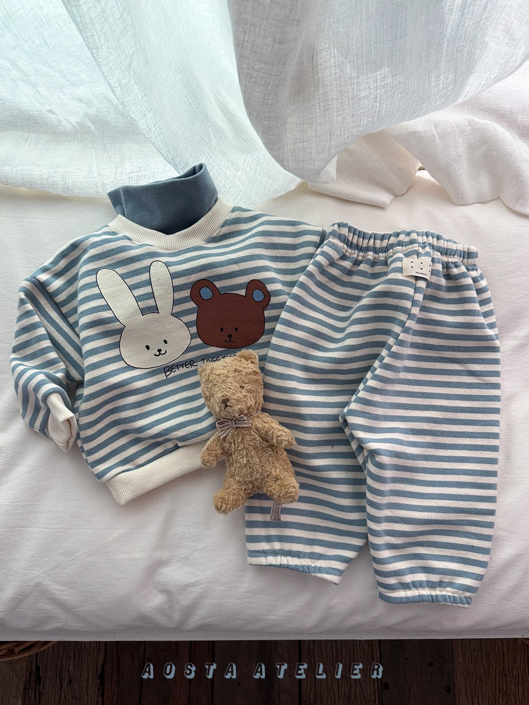 [PRE-ORDER] Bear Rabbit Sweatshirts