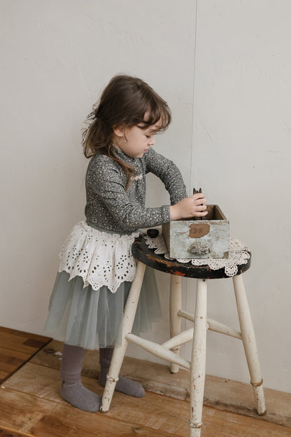 [PRE-ORDER] Madeleine T-Shirts