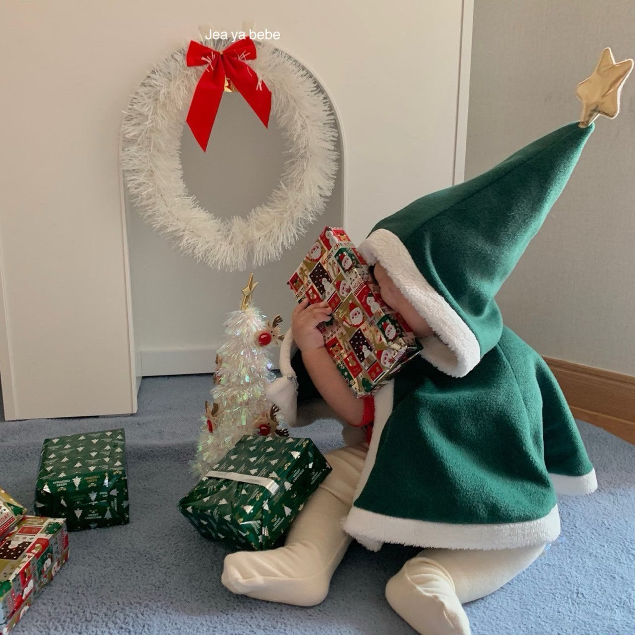 [PRE-ORDER] Merry Cape