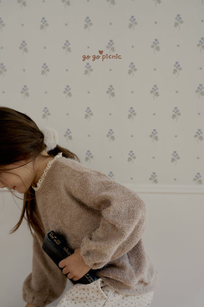 [PRE-ORDER] Pom Pom Knit Sweatshirts