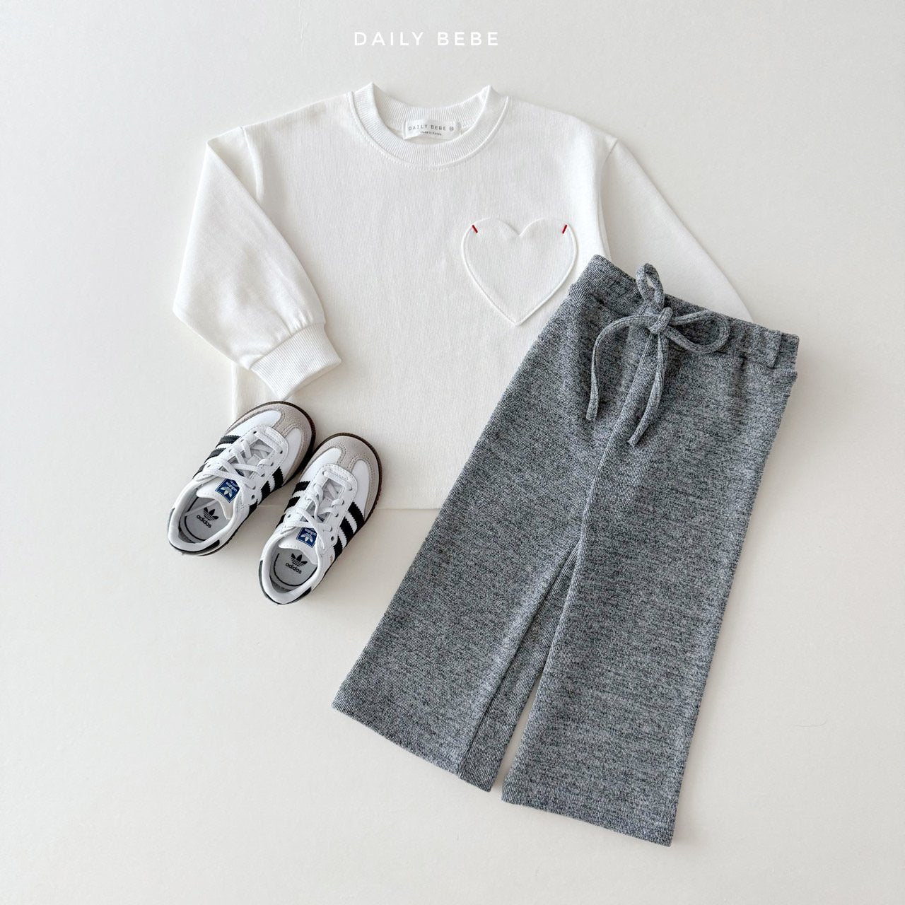 [PRE-ORDER] Heart Pocket T-Shirts