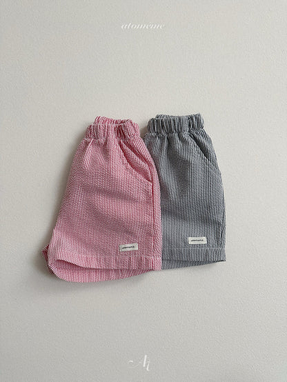 [PRE-ORDER] Cliff Stripe Shorts