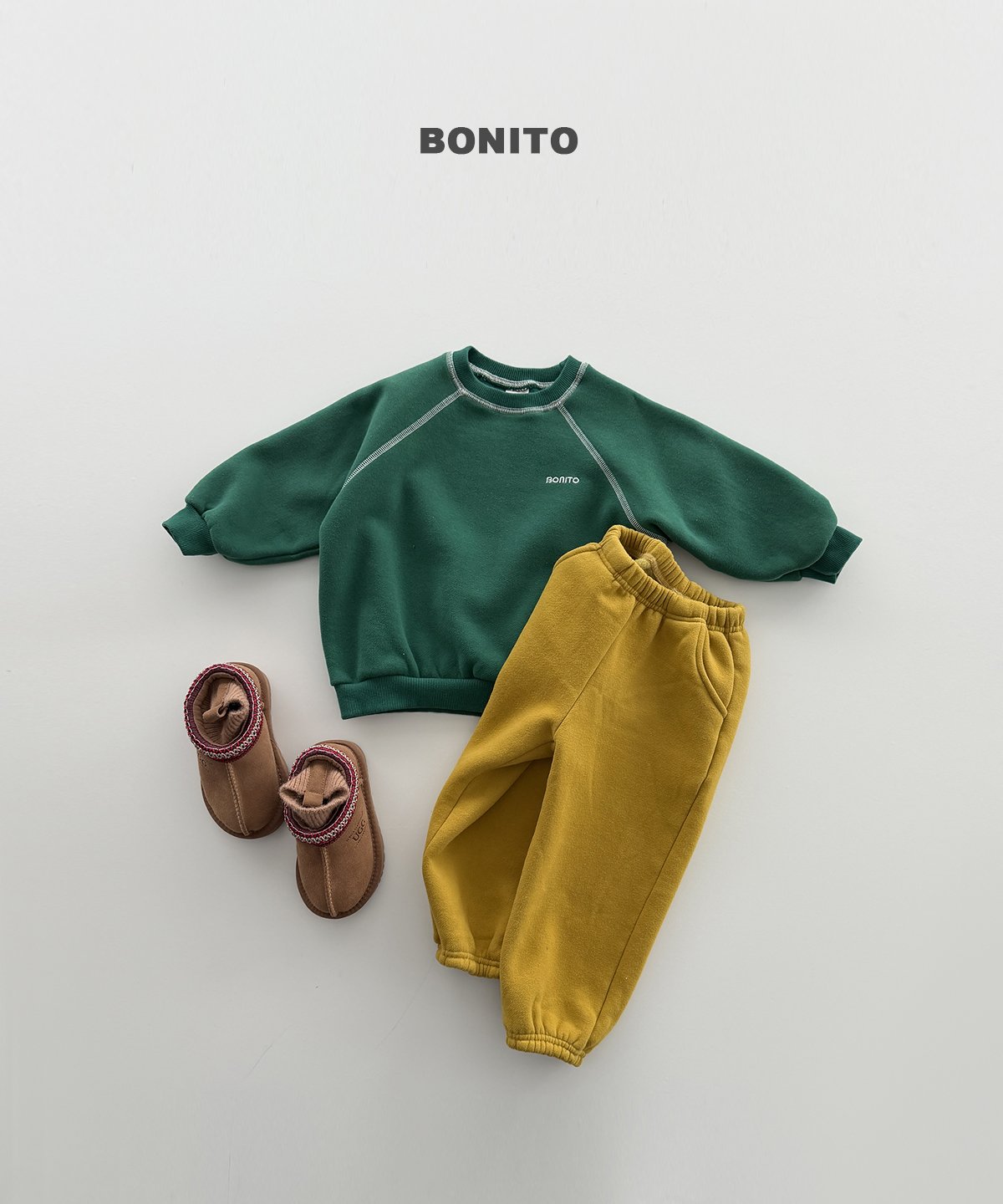 [PRE-ORDER] Carrot Raglan Sweatshirts