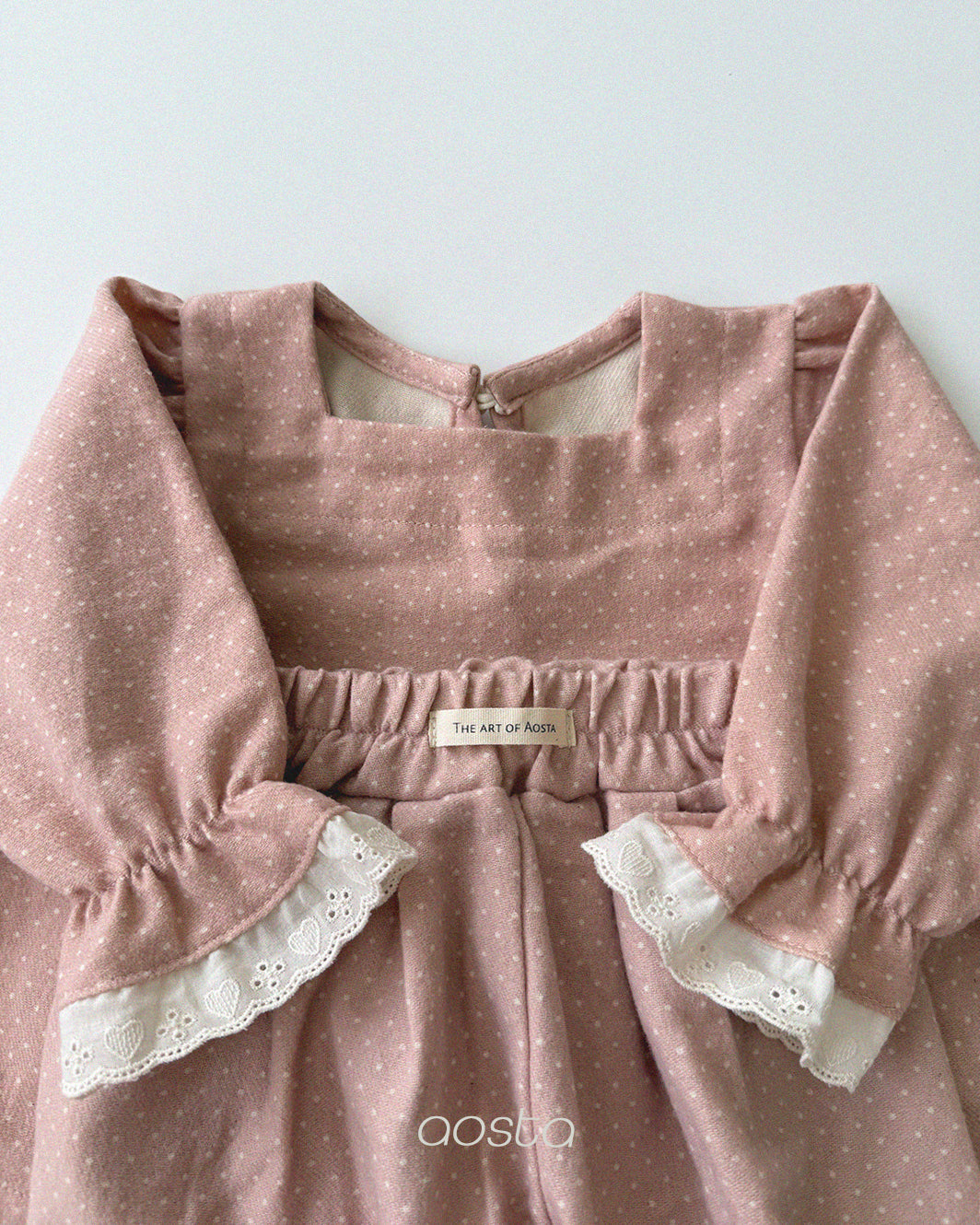[PRE-ORDER] Milk Dot Blouse