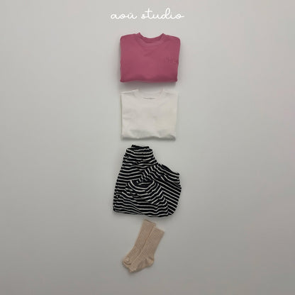 [PRE-ORDER] Snug Sweatshirts