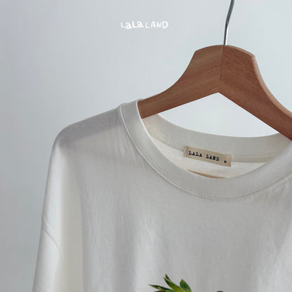 [PRE-ORDER] Berry Apple T-Shirts (Mom & Dad Couple)