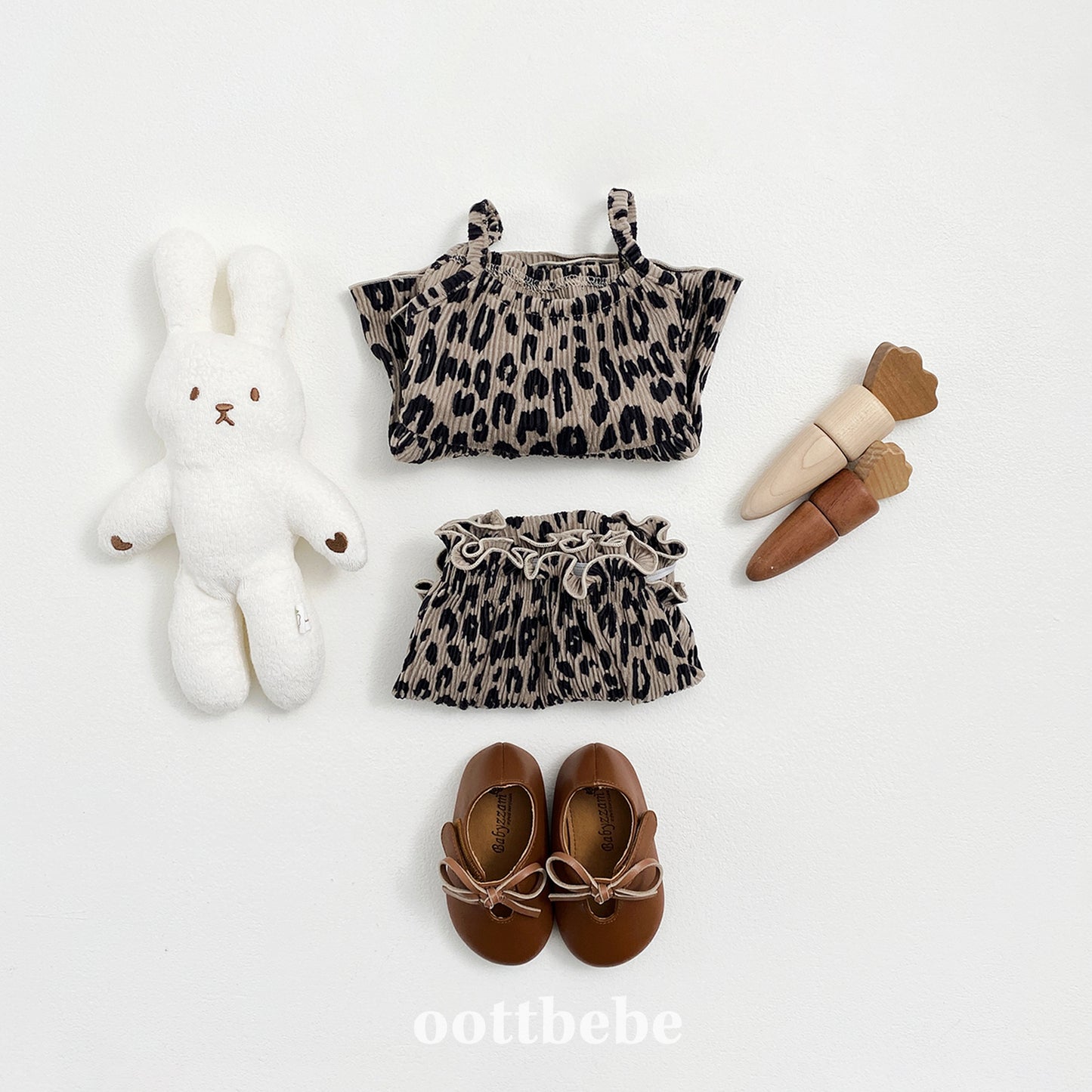 [PRE-ORDER] Leopard Baby Top Bottom Set