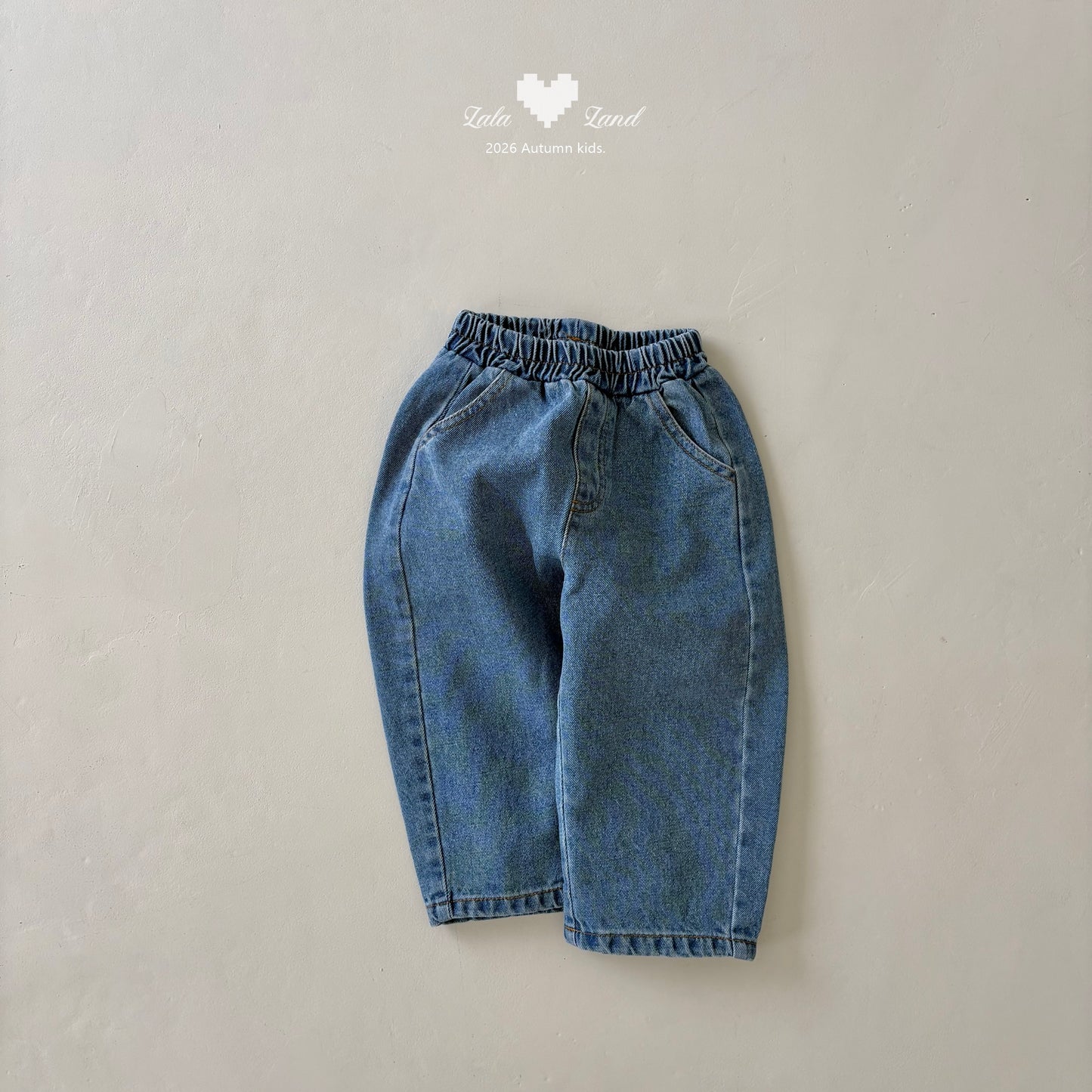 [PRE-ORDER] Wide Curved Denim Pants