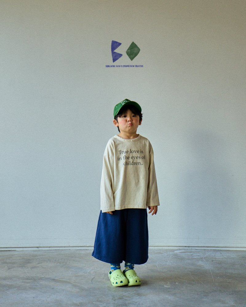 [PRE-ORDER] Love T-Shirts