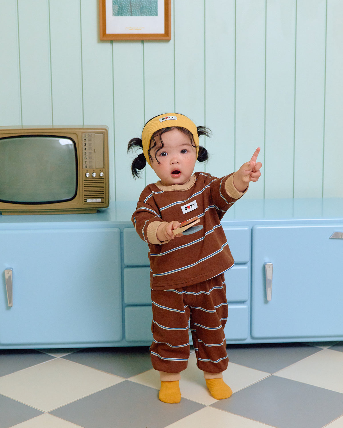 [PRE-ORDER] Rookie Stripe Top Bottom Set