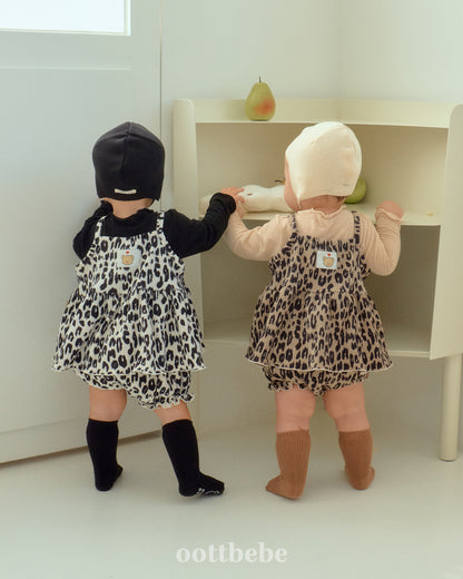 [PRE-ORDER] Leopard Baby Top Bottom Set