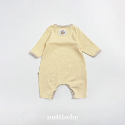 [PRE-ORDER] Butter Cream Body Suit + Bonnet Set