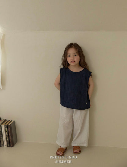 [PRE-ORDER] Eyelet Blouse