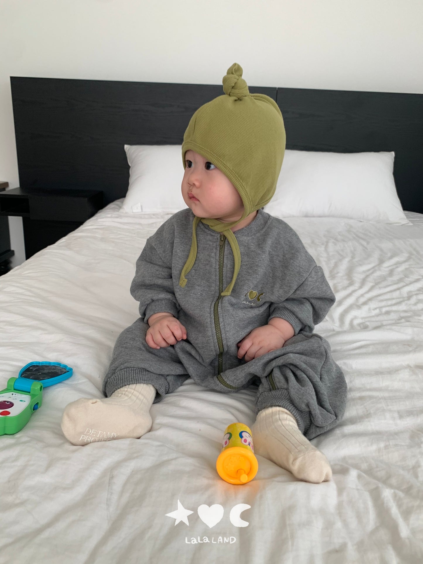 [PRE-ORDER] Tied Baby Beanies