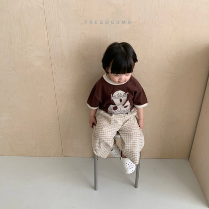 [PRE-ORDER] And Rabbit T-Shirts