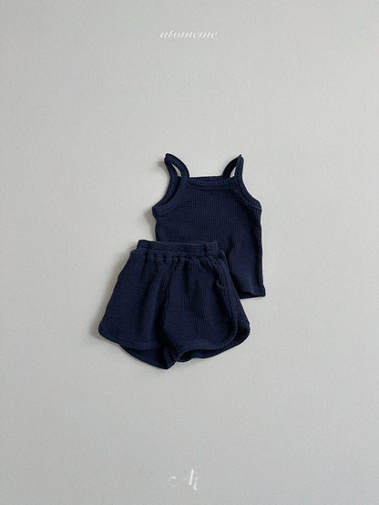 [PRE-ORDER] Nicole Sleeveless T-Shirts
