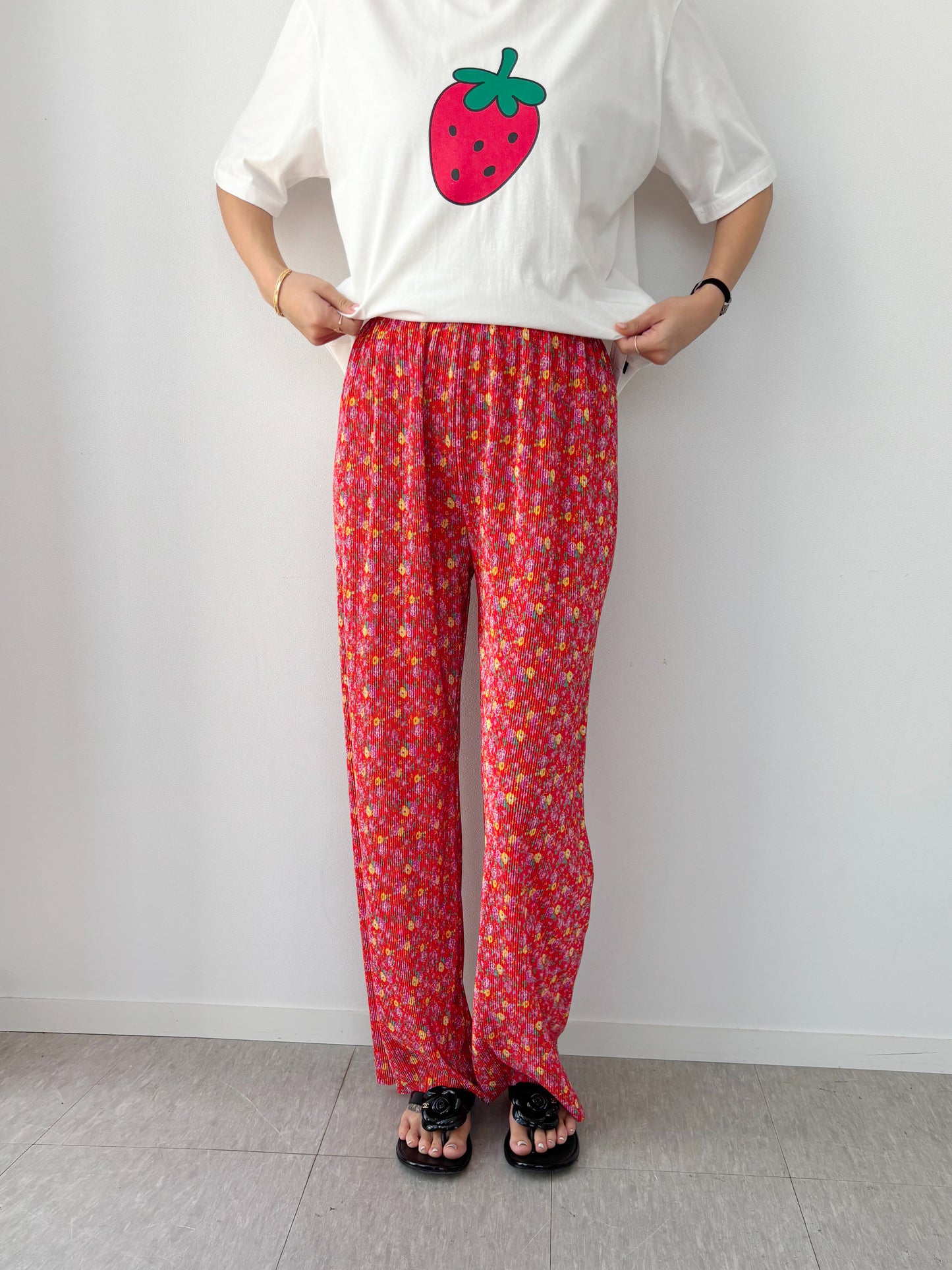 [PRE-ORDER] Flower Pleats Mom Pants