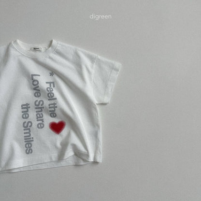 [PRE-ORDER] Love Share T-Shirts