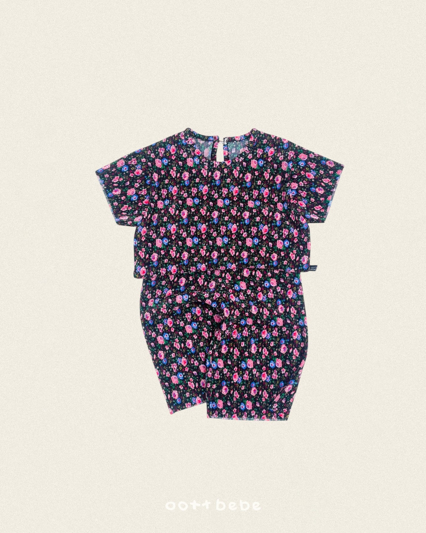 [PRE-ORDER] Flower Pleats Top Bottom Set
