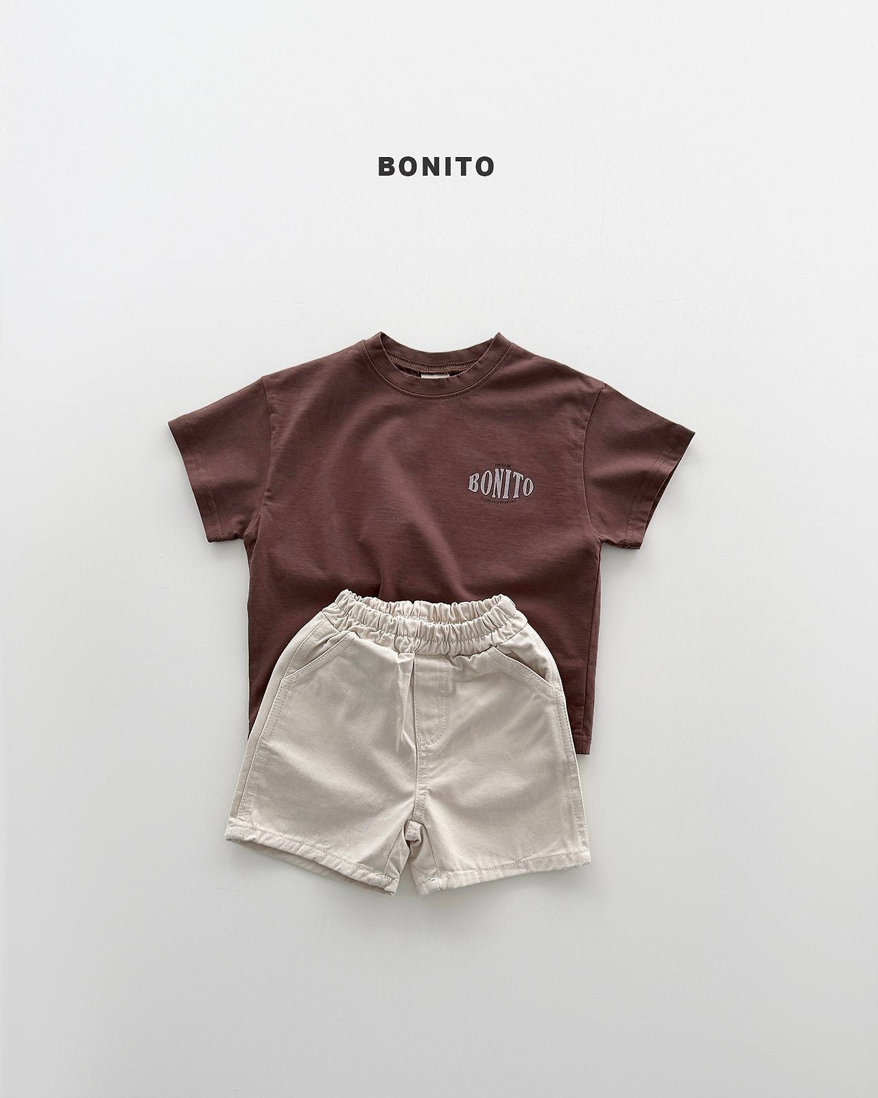 [PRE-ORDER] Bonito T-Shirts (Mom&Dad Couple)