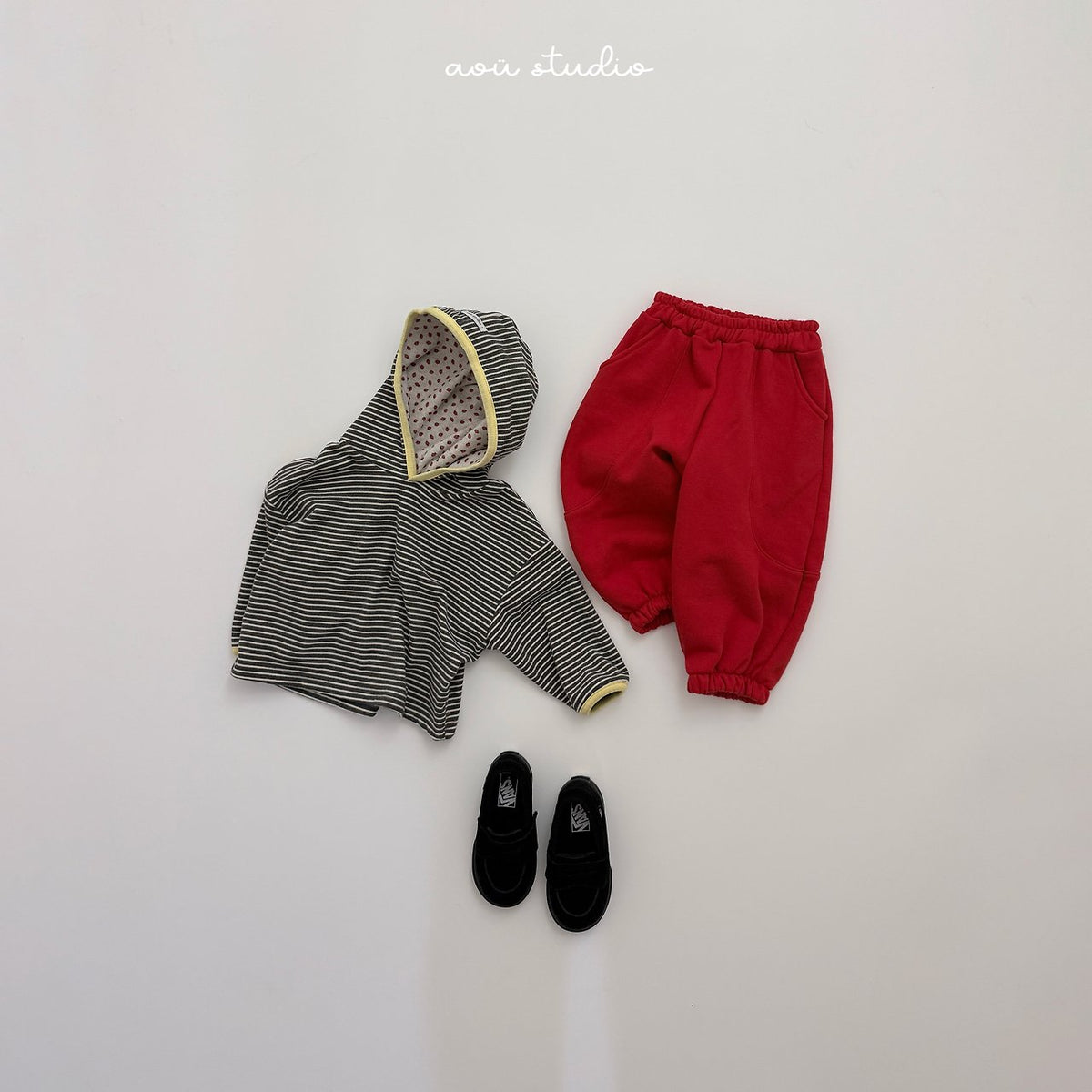 [PRE-ORDER] Strawberry Hoodie T-Shirts