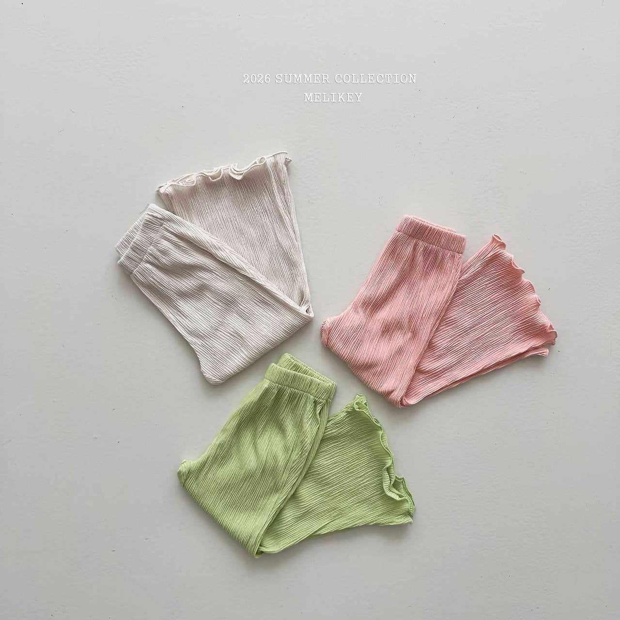 [PRE-ORDER] Can Can Pleats Top Bottom Set