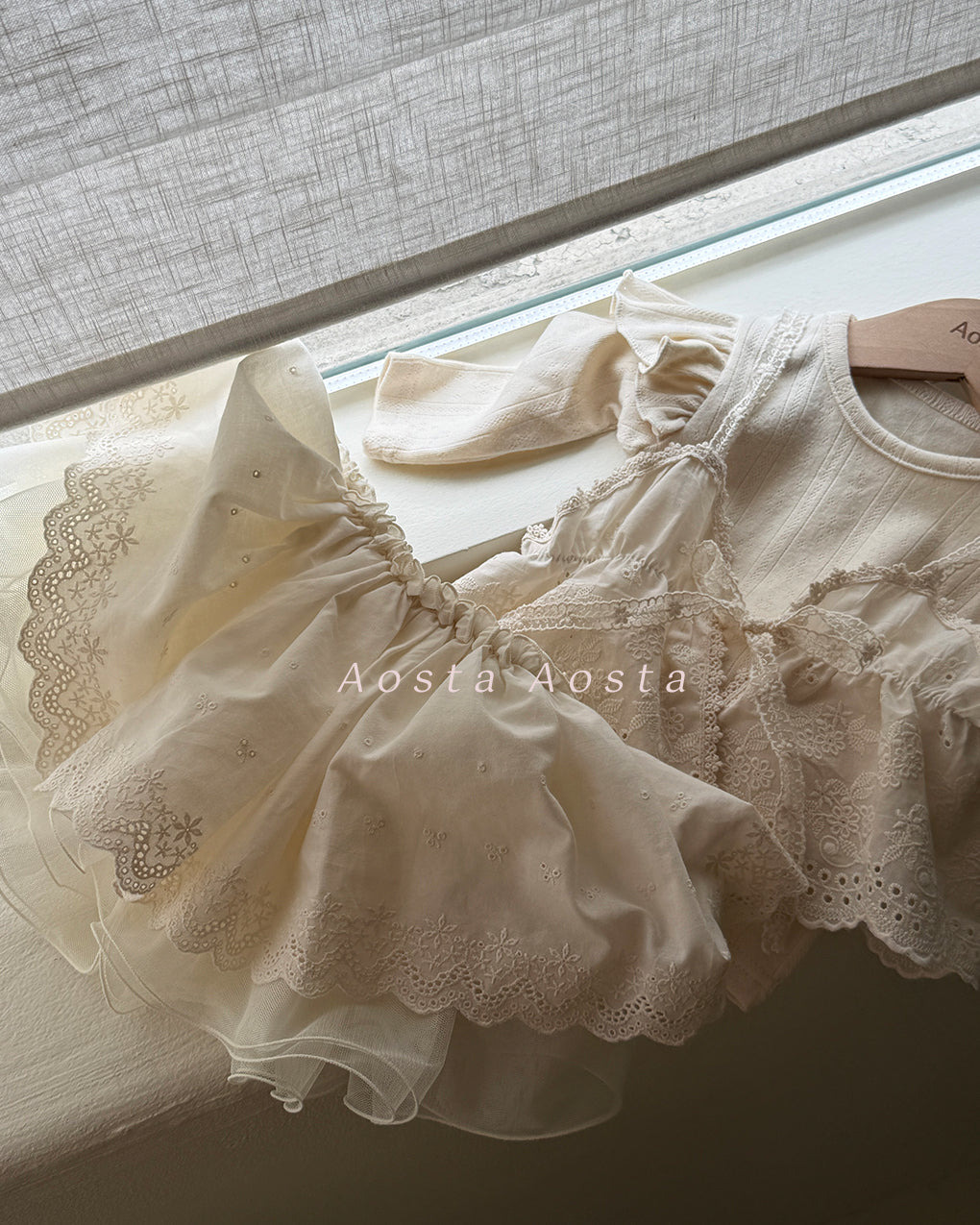 [PRE-ORDER] Lace Skirts