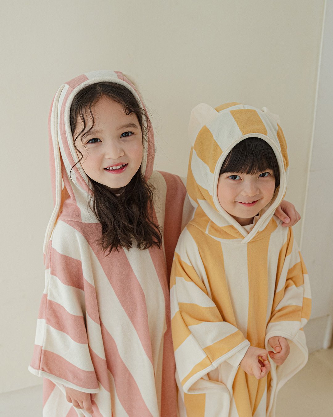 [PRE-ORDER] Animal Beach Poncho