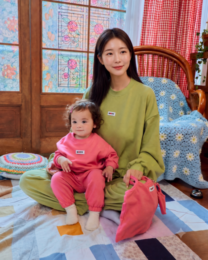 [PRE-ORDER] Loving You Top Bottom Set (Mom Couple)