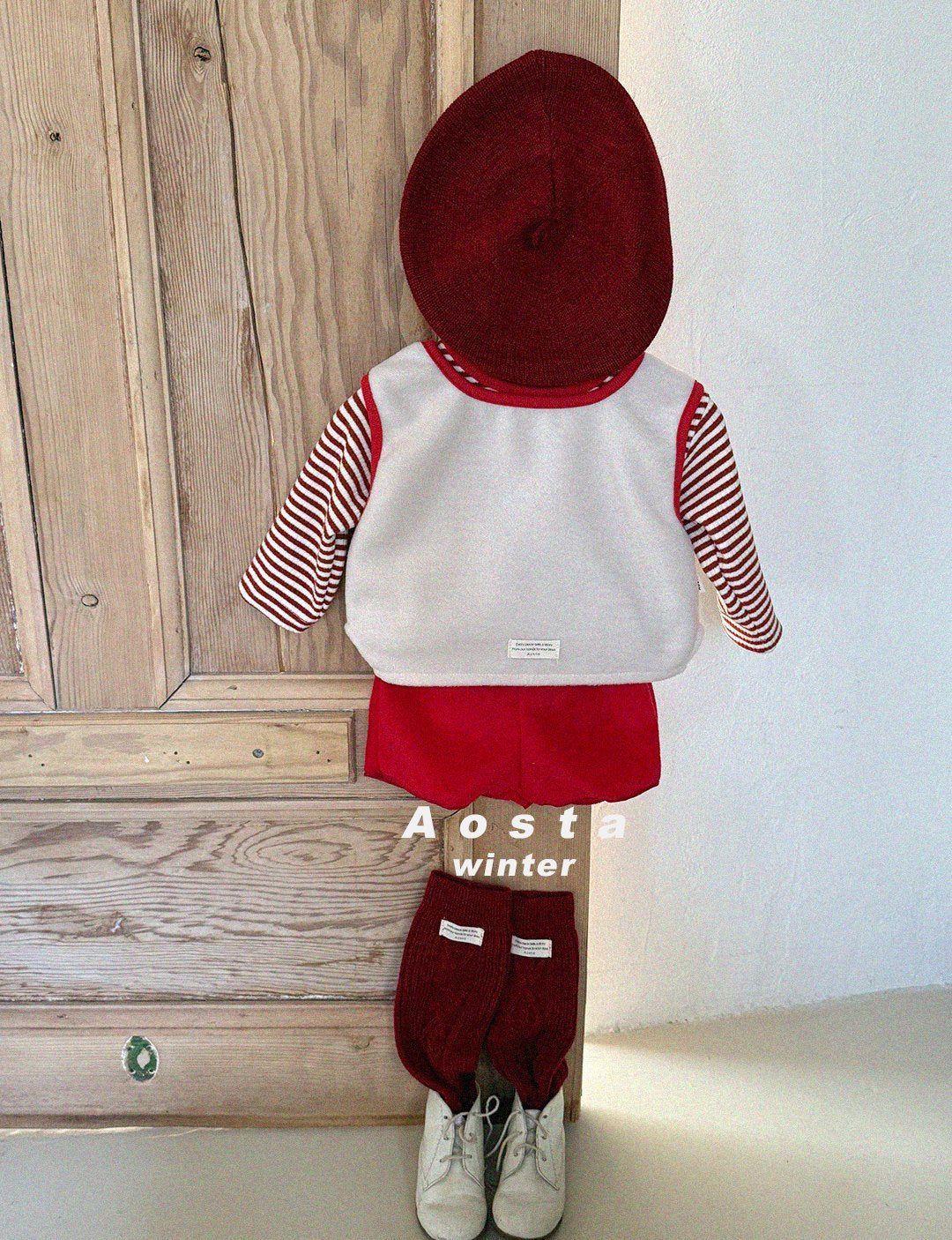 [PRE-ORDER] Modern T-Shirts