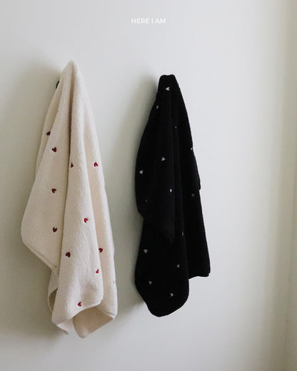 [PRE-ORDER] Heart Blanket