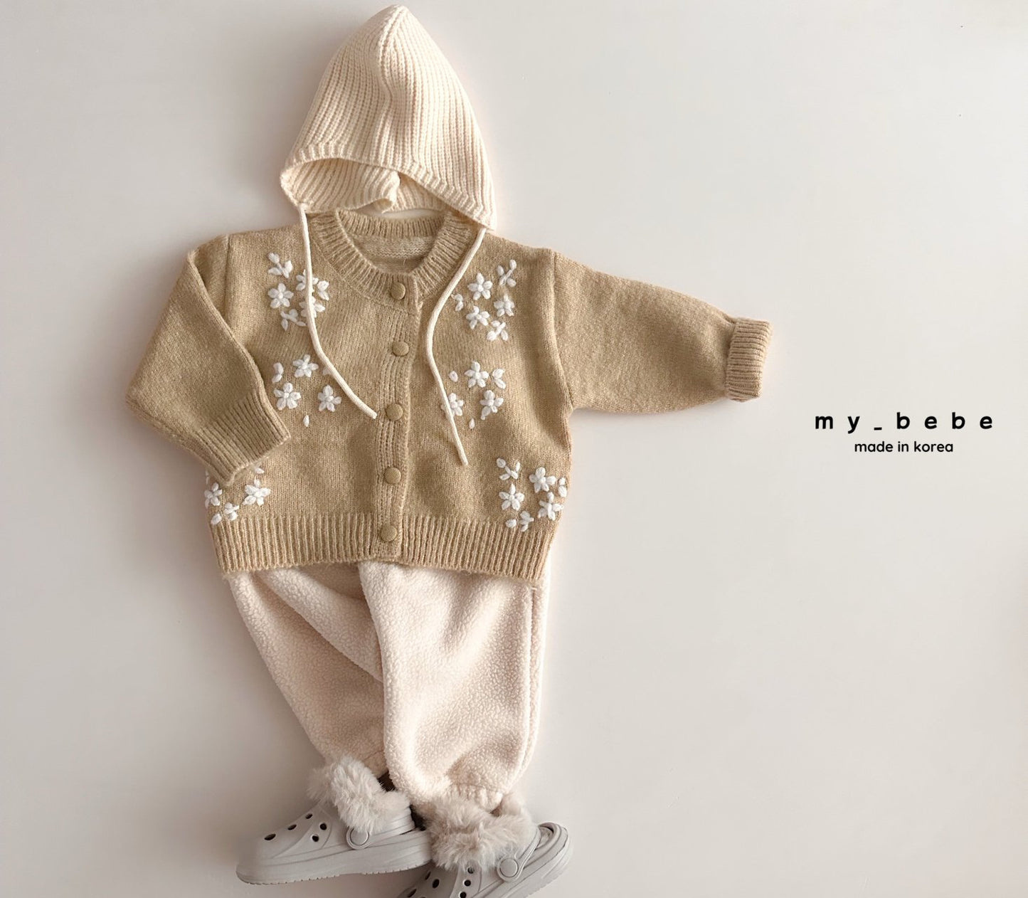 [PRE-ORDER] Floral Embroidery Cardigan