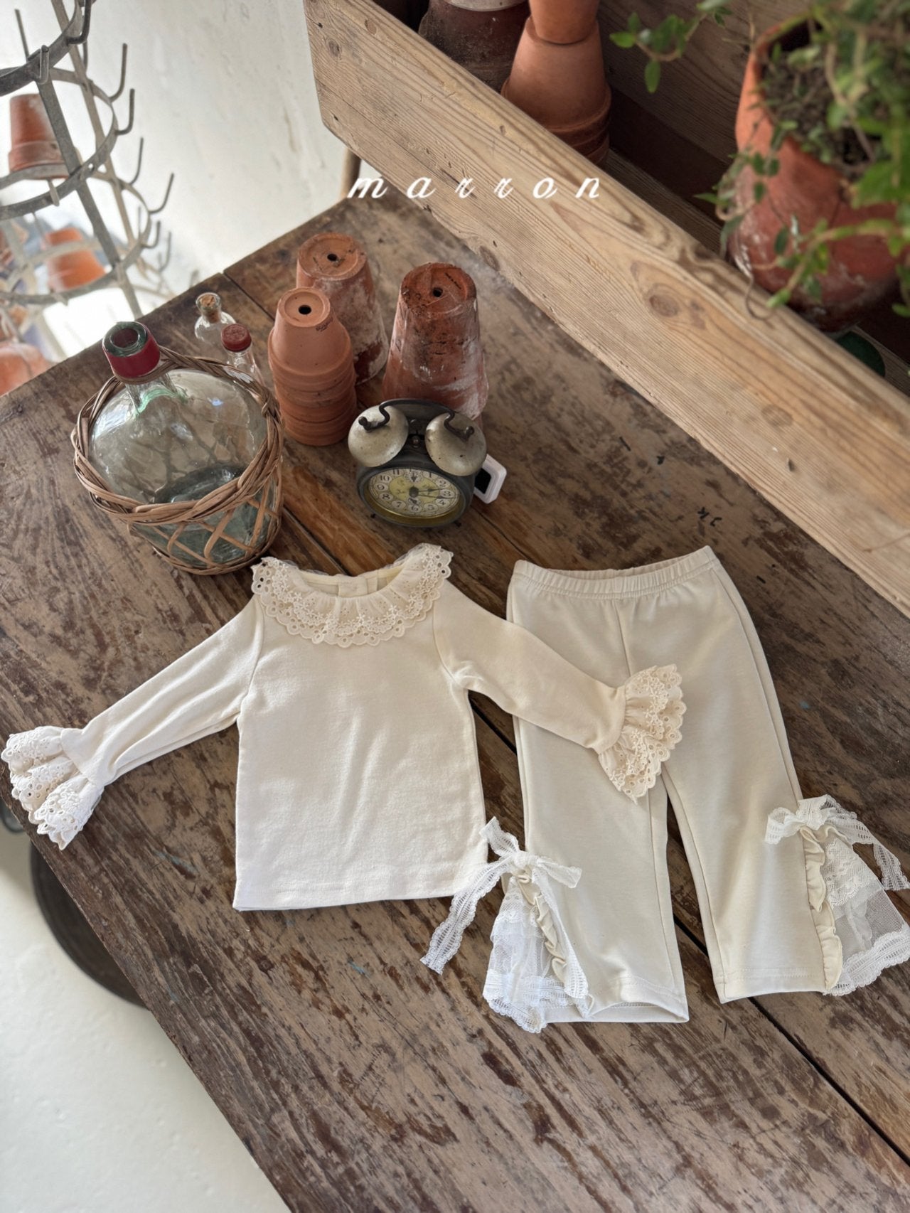 [PRE-ORDER] Lace T-Shirts