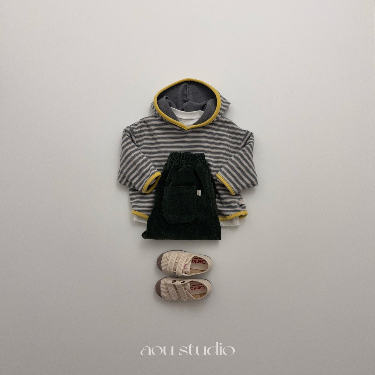 [PRE-ORDER] Vanilla Hoodie T-Shirts