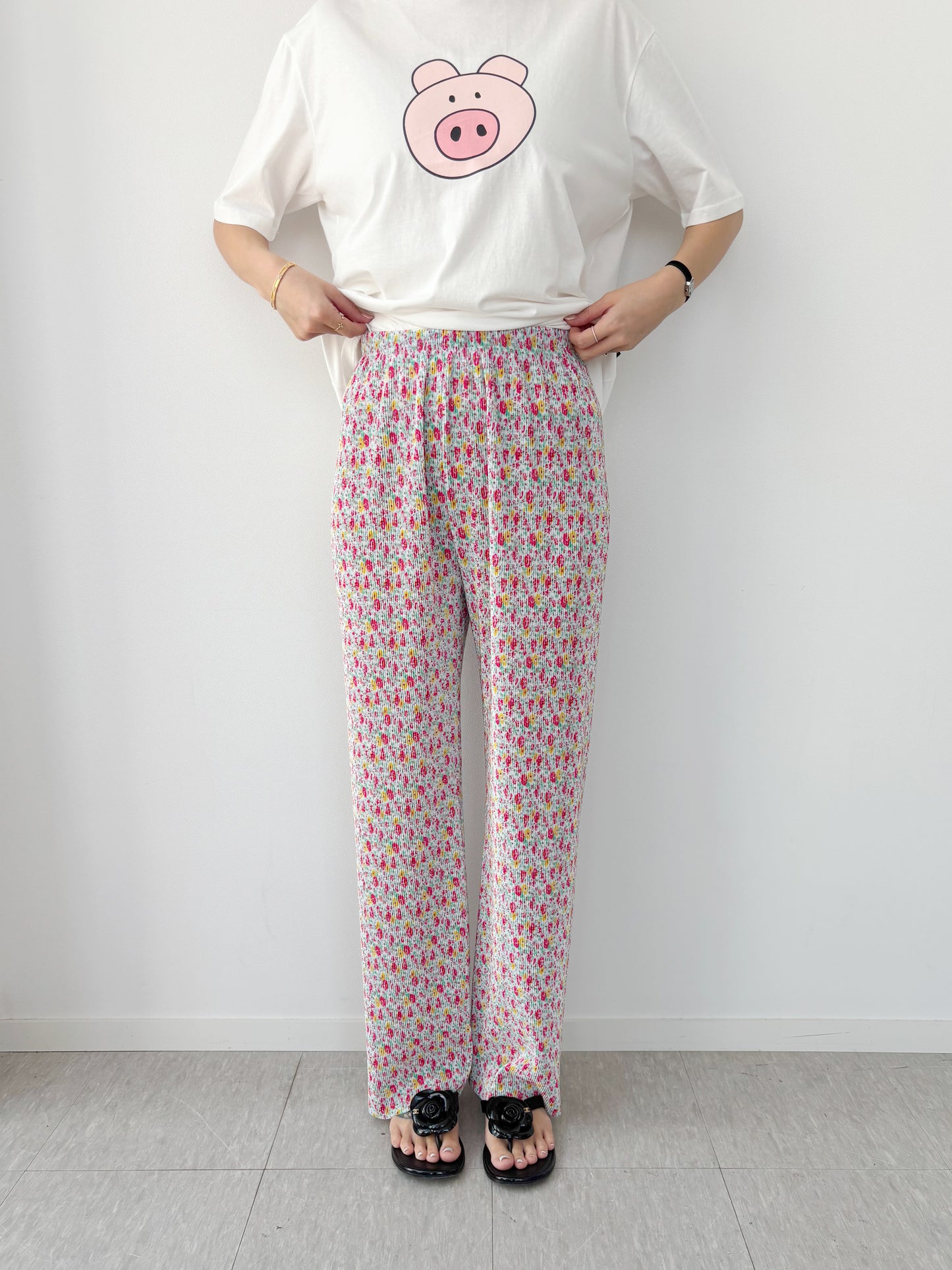 [PRE-ORDER] Flower Pleats Mom Pants