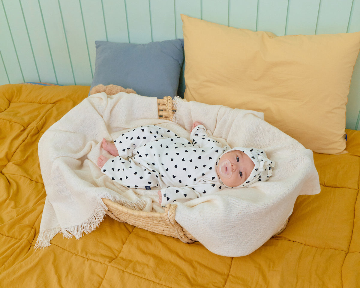 [PRE-ORDER] Petit Heart Body Suit + Bonnet Set